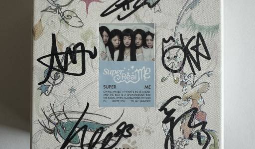ILLIT 直筆サイン入りアルバム super real me ILLIT 1st Mini Album SUPER ME BLUE Ver. – HobiEgo